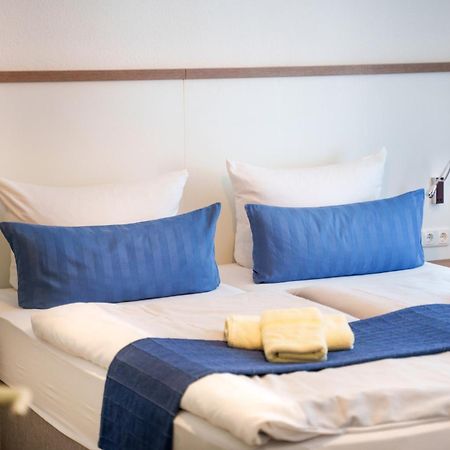 Apartmenthaus Moewenschrei Инзел Поел Екстериор снимка