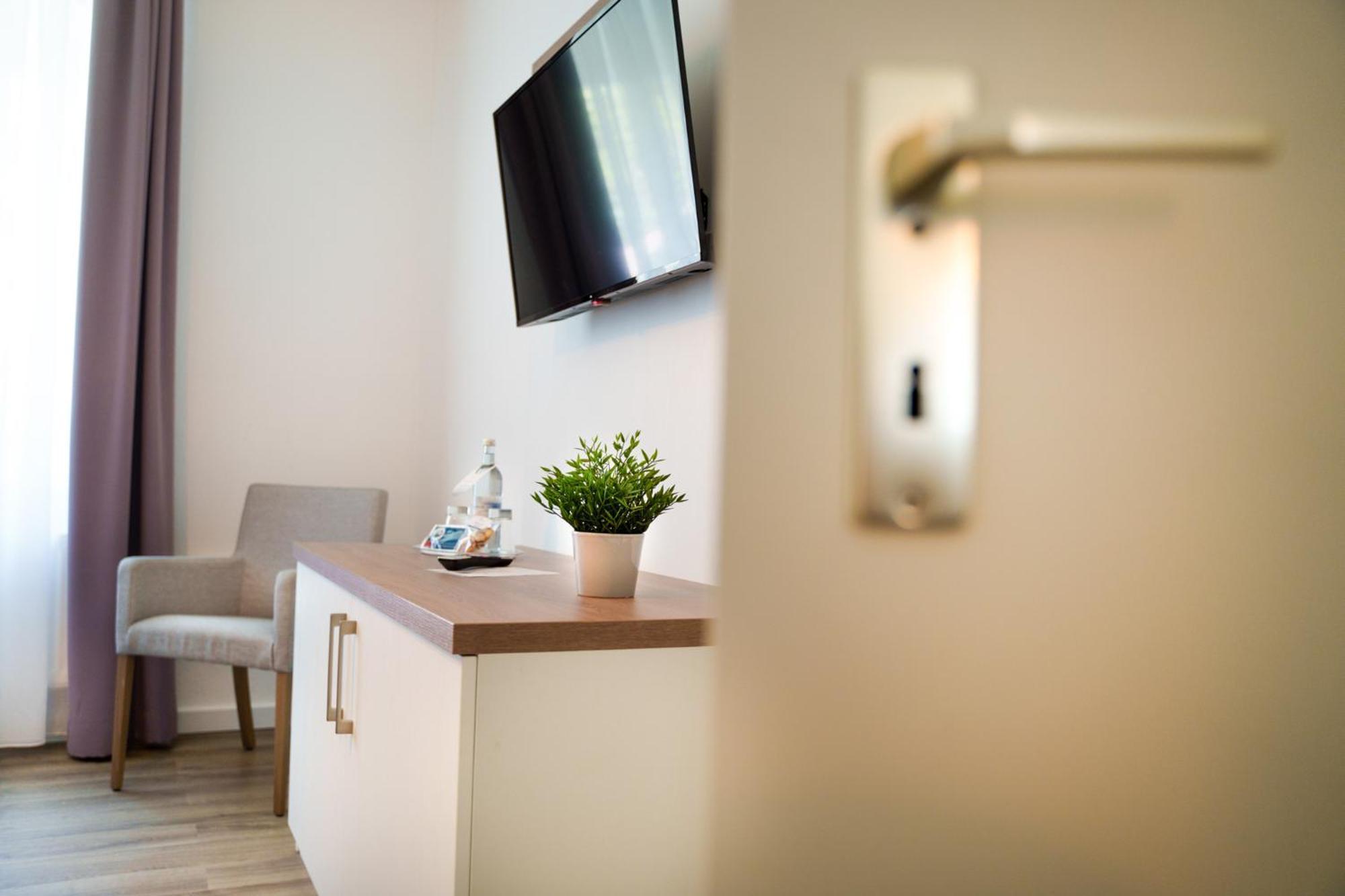 Apartmenthaus Moewenschrei Инзел Поел Екстериор снимка